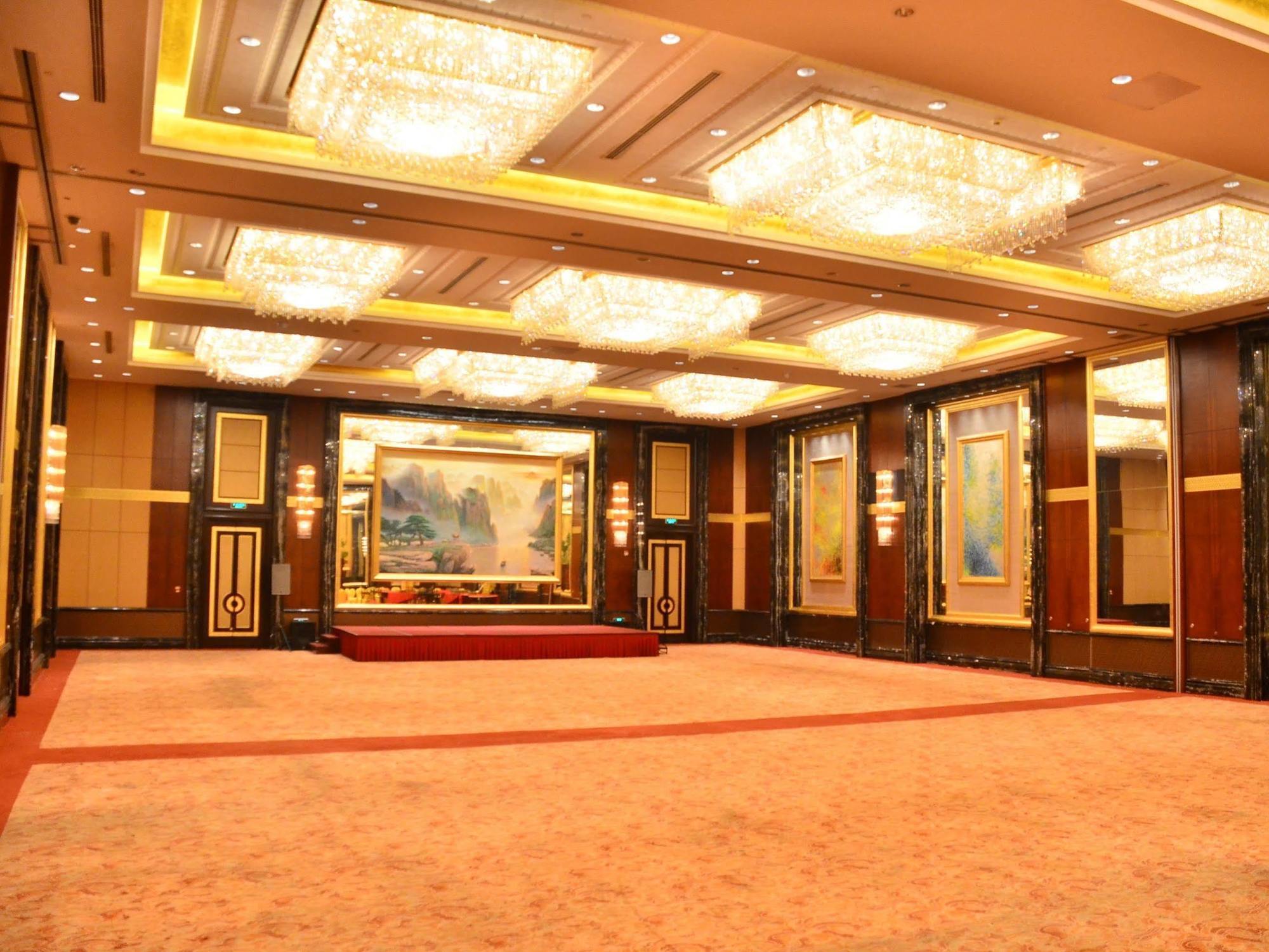 Jin Jiang Wuxi Grand Hotel Экстерьер фото